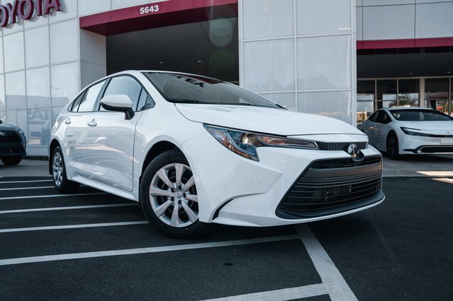 2027 Toyota Corolla LE