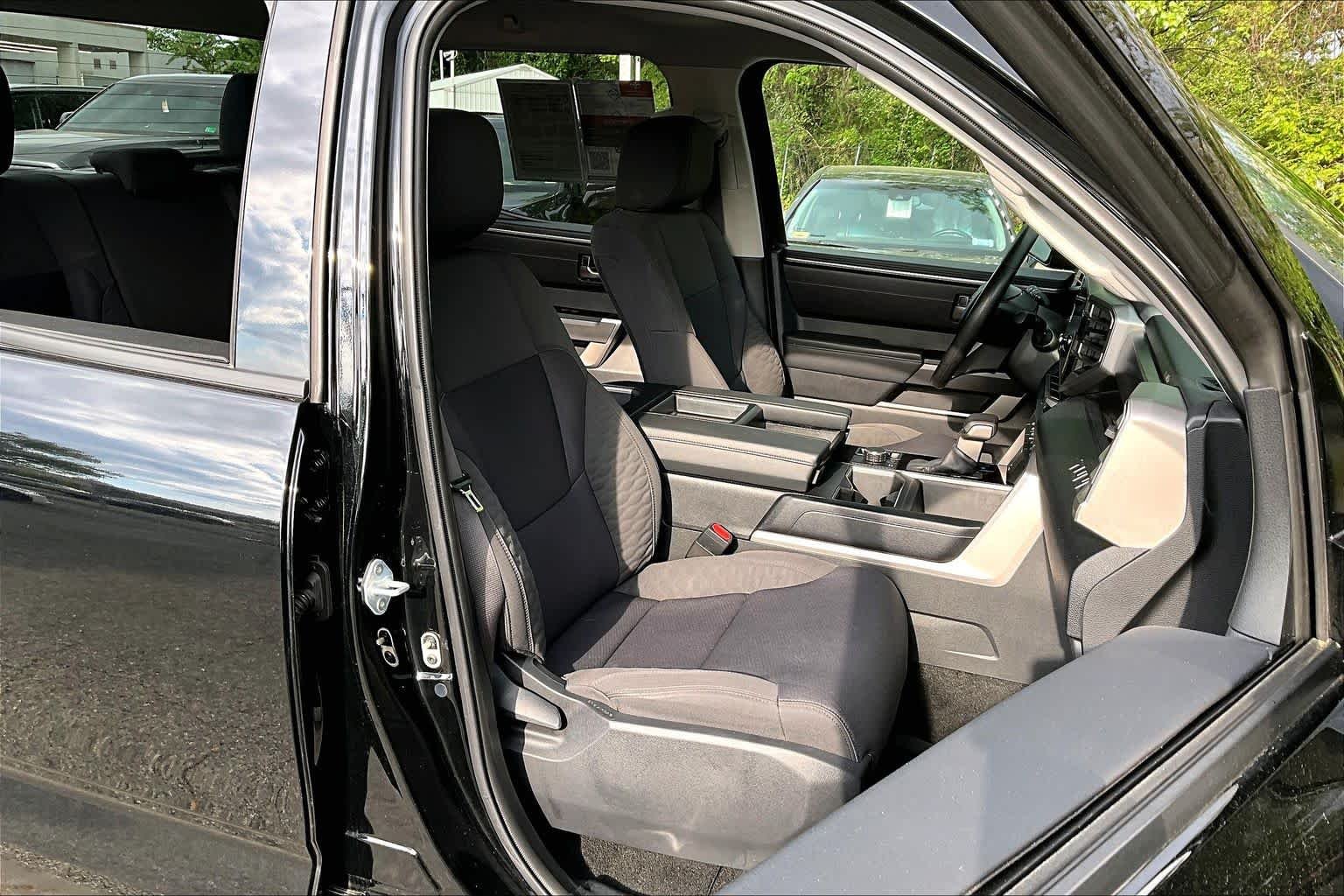 2023 Toyota Tundra SR5 - Photo 9
