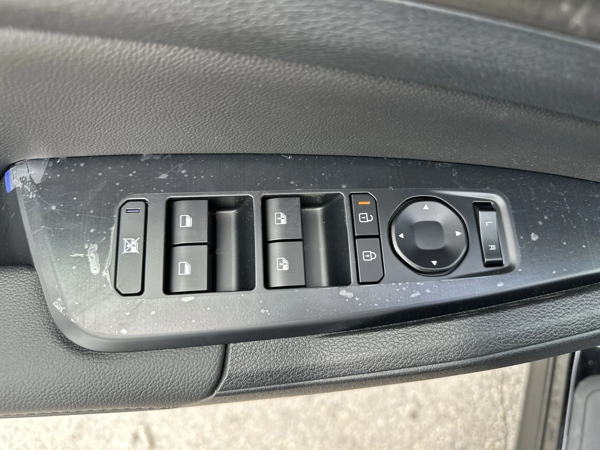 New 2026 Ebony Black Kia X-Line image 17
