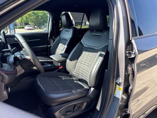 Used 2026 Gray Ford ST-Line image 10