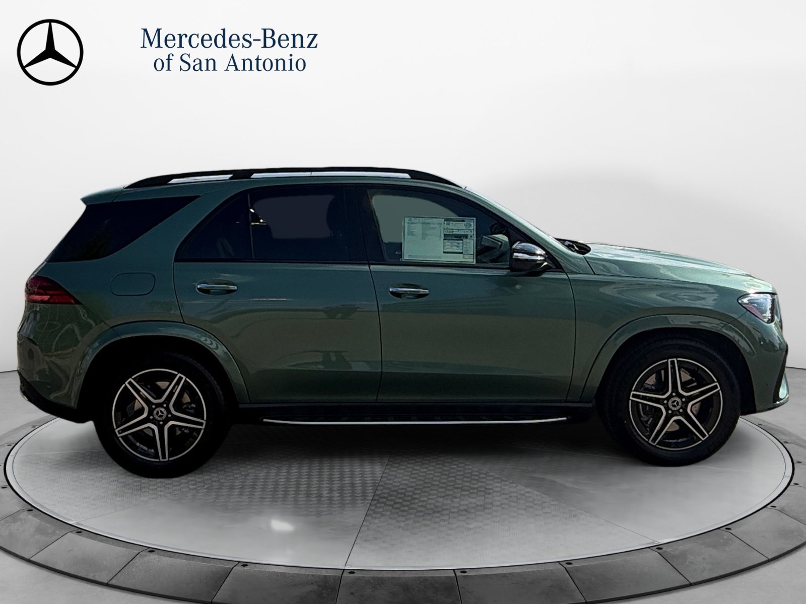 New 2026 MANUFAKTUR Ireland Mid Green Metallic Mercedes-Benz GLE 350 image 33