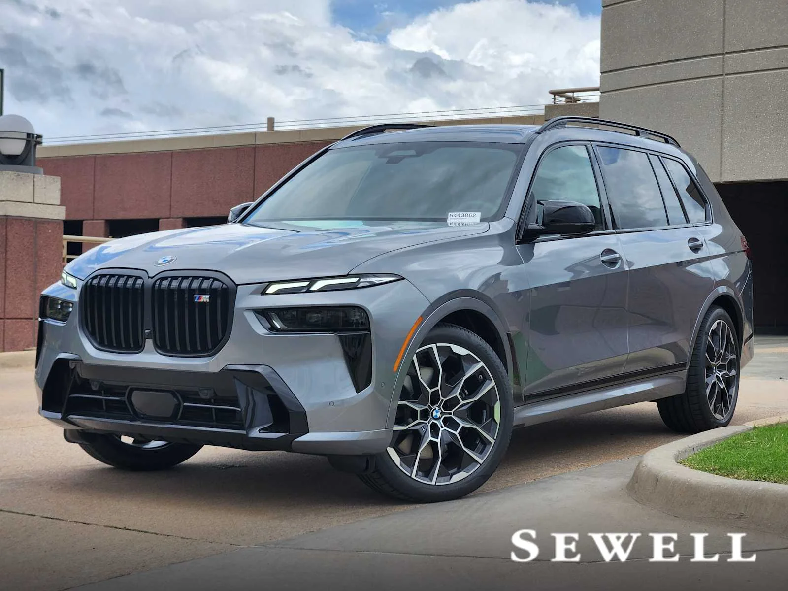 2027 BMW X7 