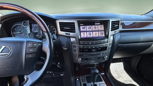 Used 2015 Gray Lexus 570 image 10