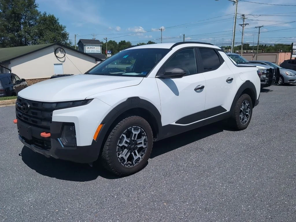 Certified Used 2025 White Hyundai XRT image 2