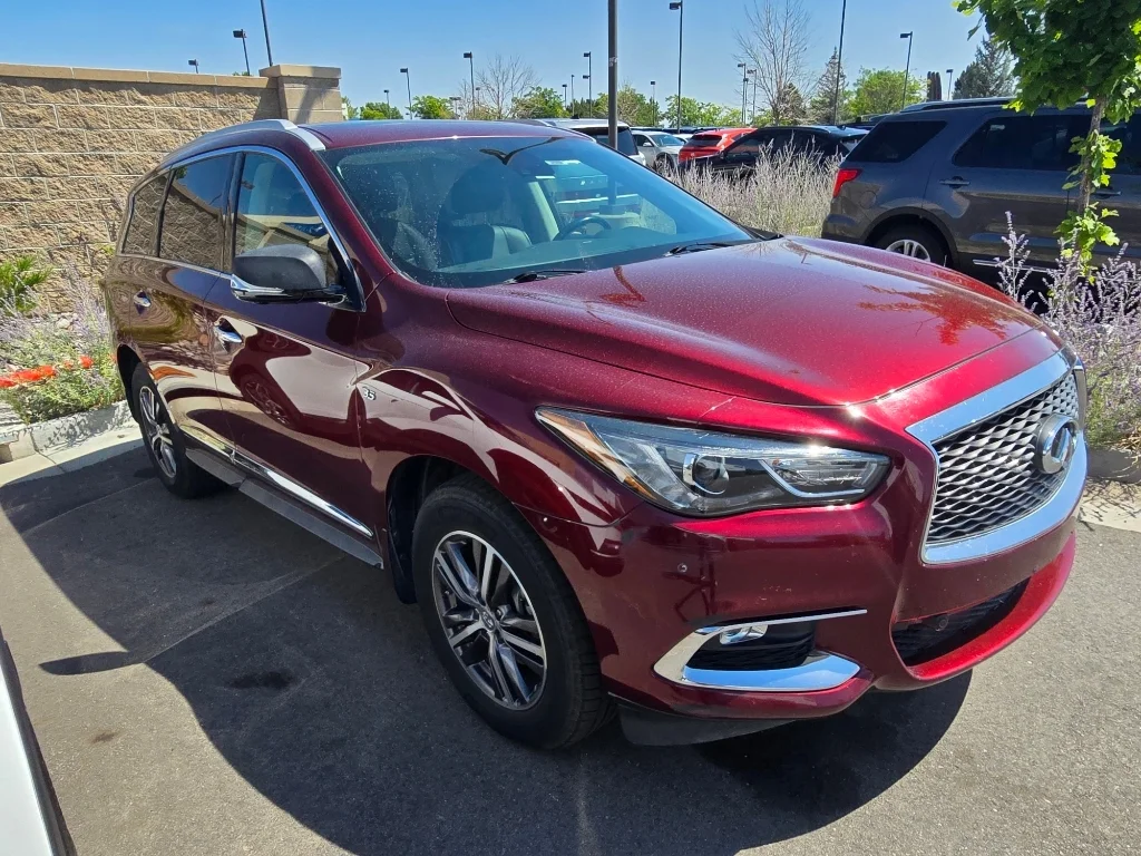 Used 2019 Deep Bordeaux INFINITI LUXE image 16