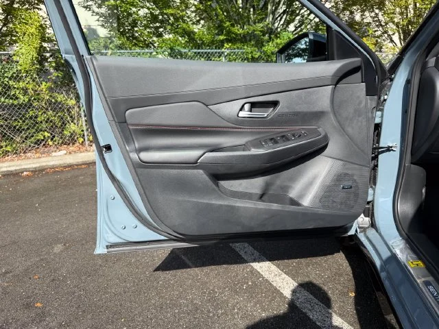 New 2027 Atlantic Gray Metallic/Super Black Nissan SR image 15