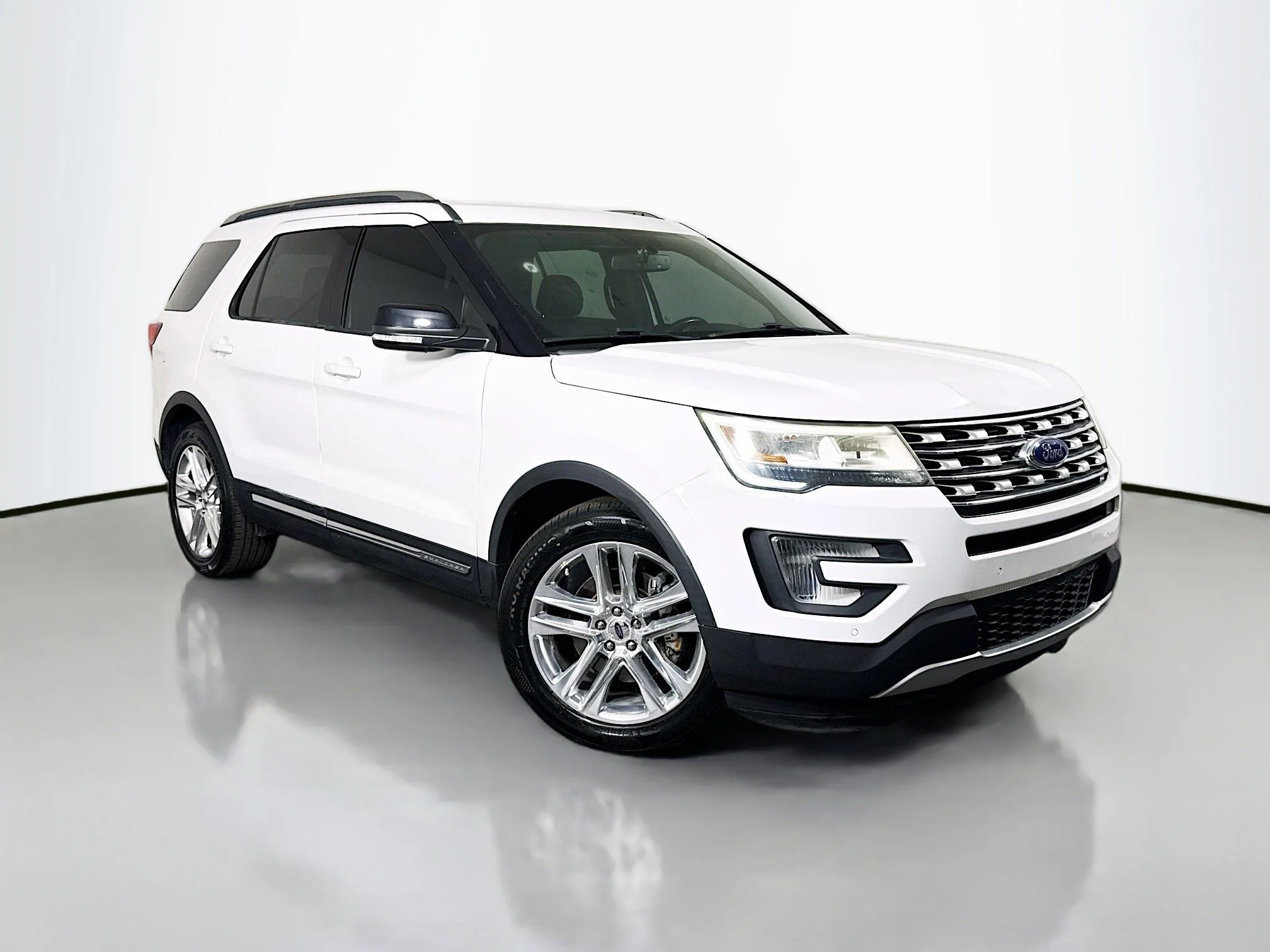 2017 Ford Explorer XLT FWD's photo
