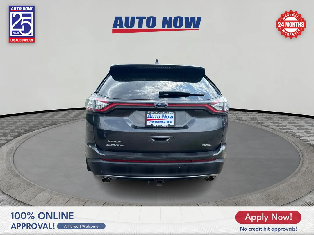 Used 2015 Gray Ford SEL image 8