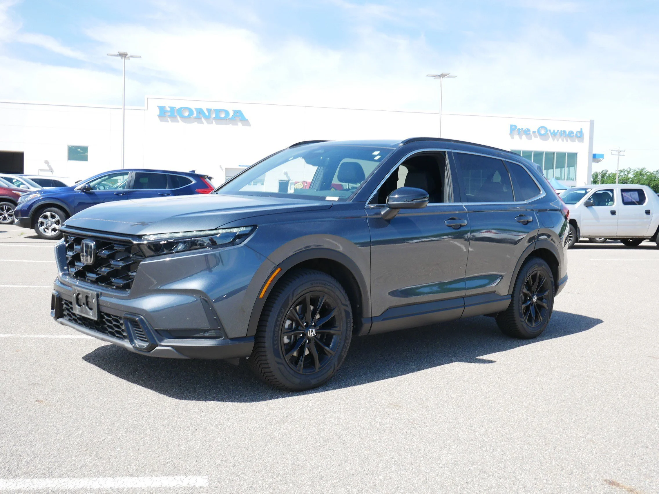 Used 2025 Honda CR-V Sport-L with VIN 7FARS6H8XSE064697 for sale in Waite Park, Minnesota