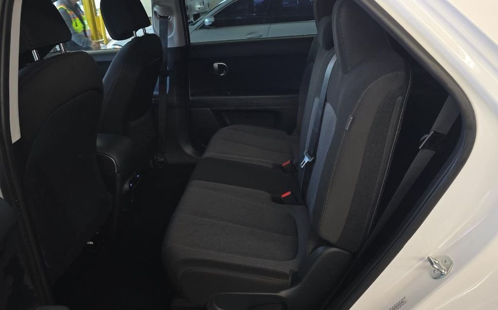 Used 2024 White Hyundai SEL image 11
