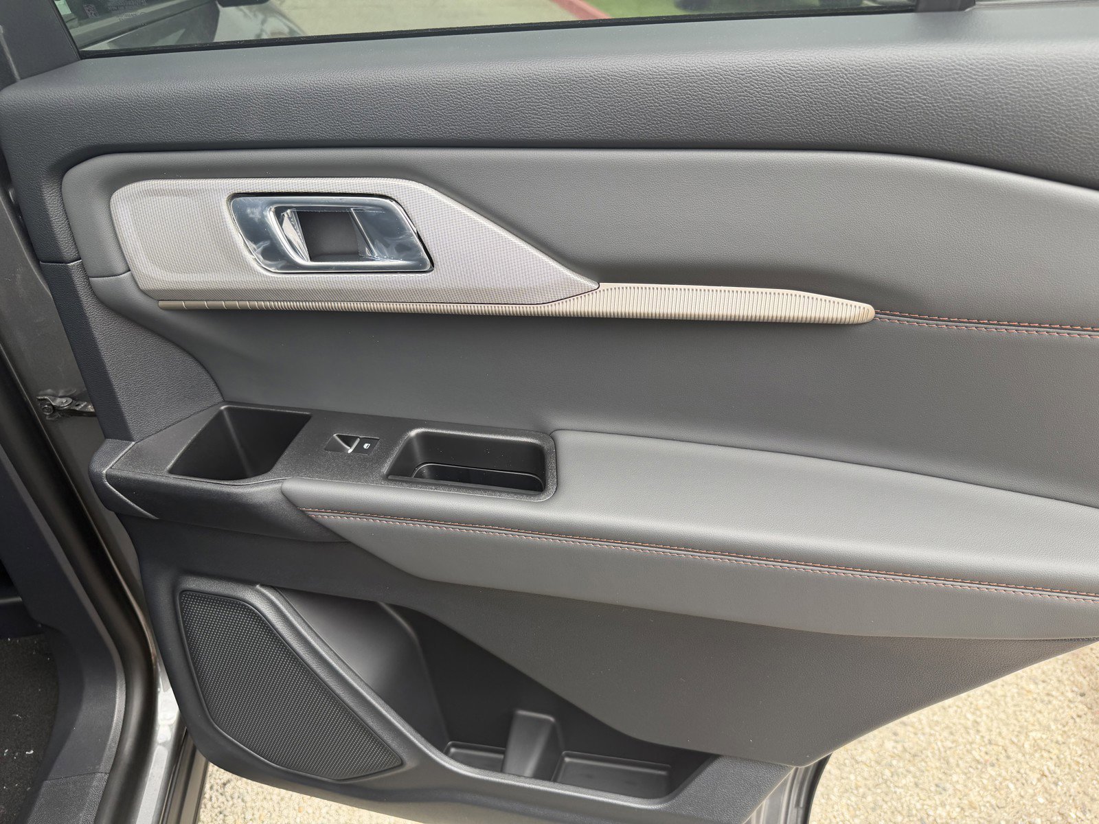 New 2026 Carbonized Gray Metallic Ford Active image 13