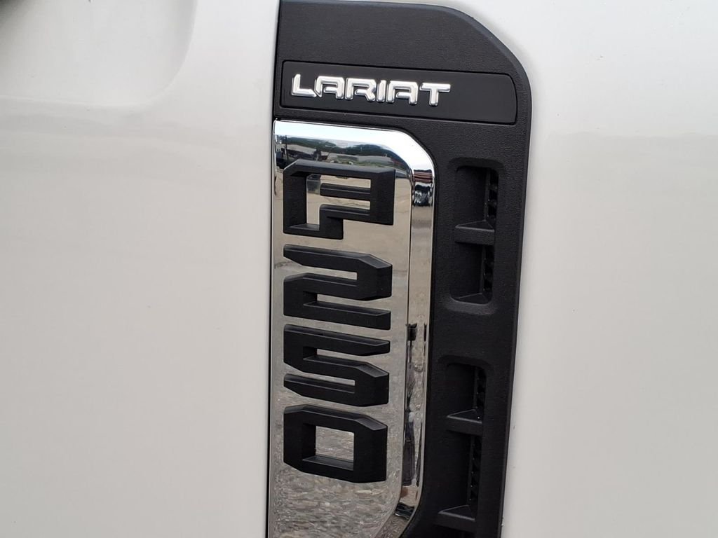Certified Used 2023 White Metallic Ford Lariat image 10