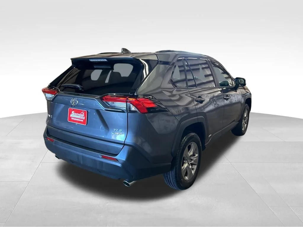 Used 2025 Gray Toyota XLE image 5