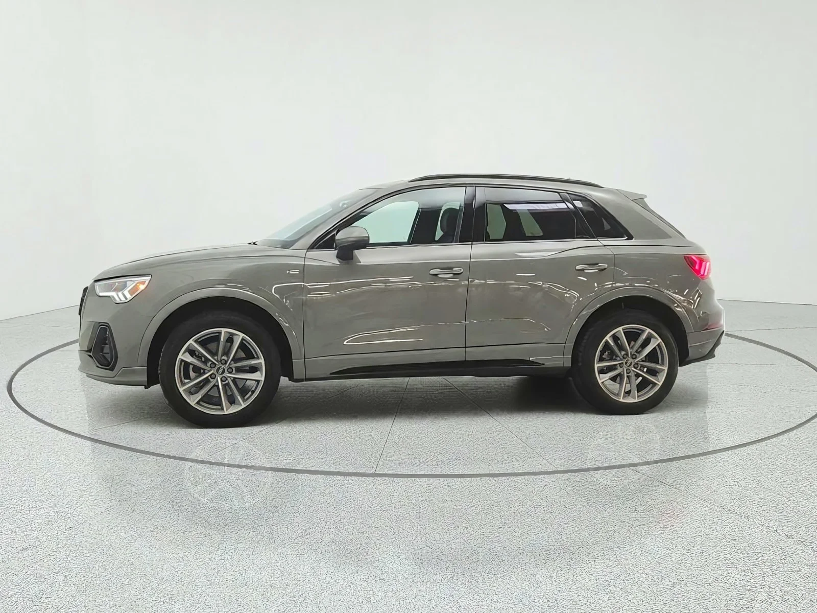 Used 2023 Chronos Gray Metallic Audi S line Premium image 8