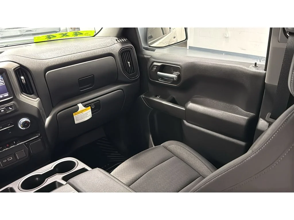 Used 2025 Summit White Chevrolet Custom image 39