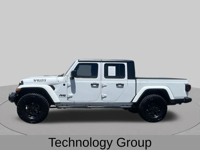 Used 2021 White Jeep Willys image 3