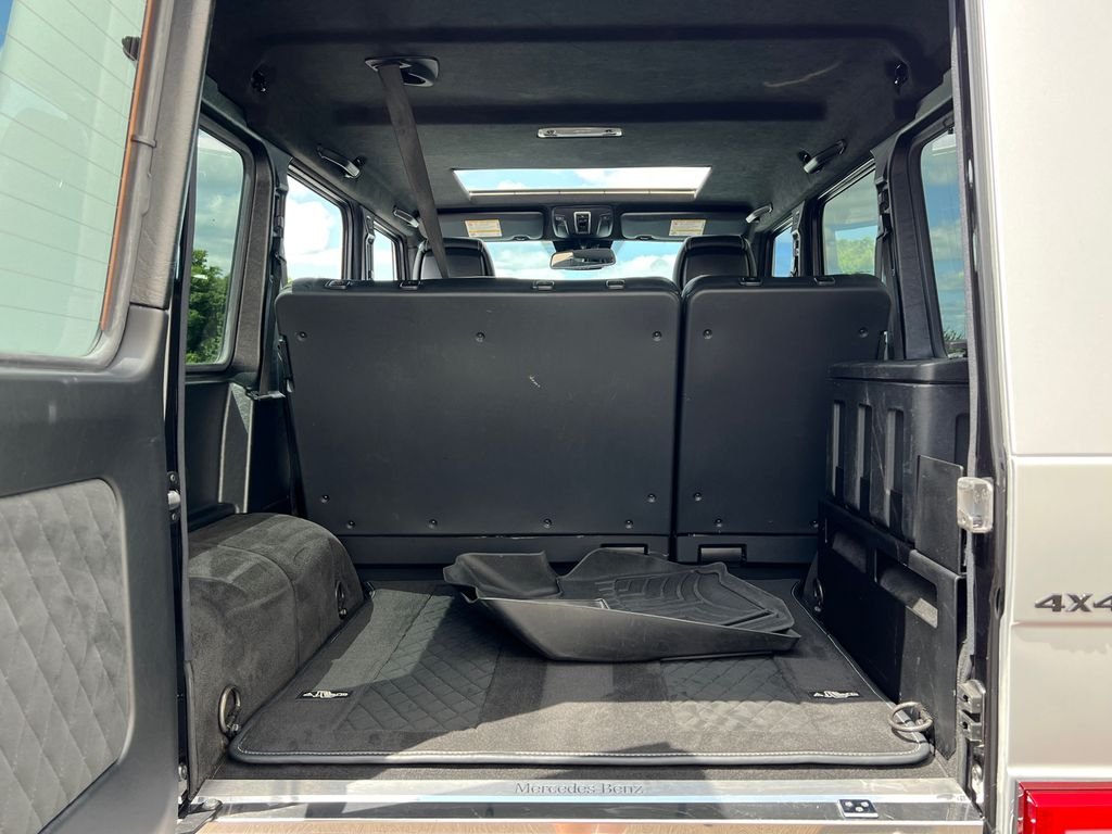 Used 2017  Mercedes-Benz G 550 Squared image 7