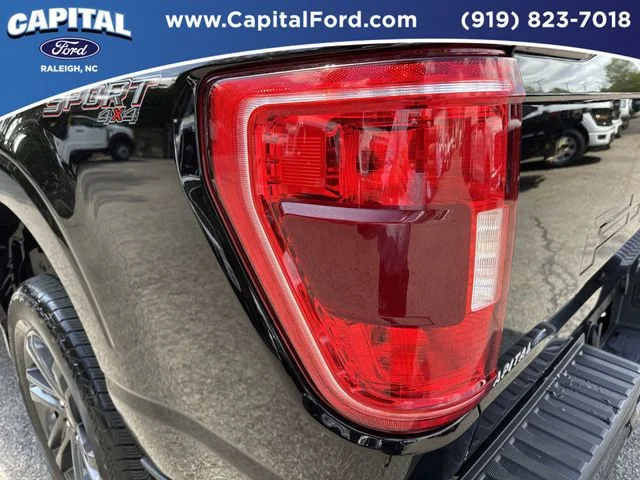 Used 2023 Black Ford XLT image 16