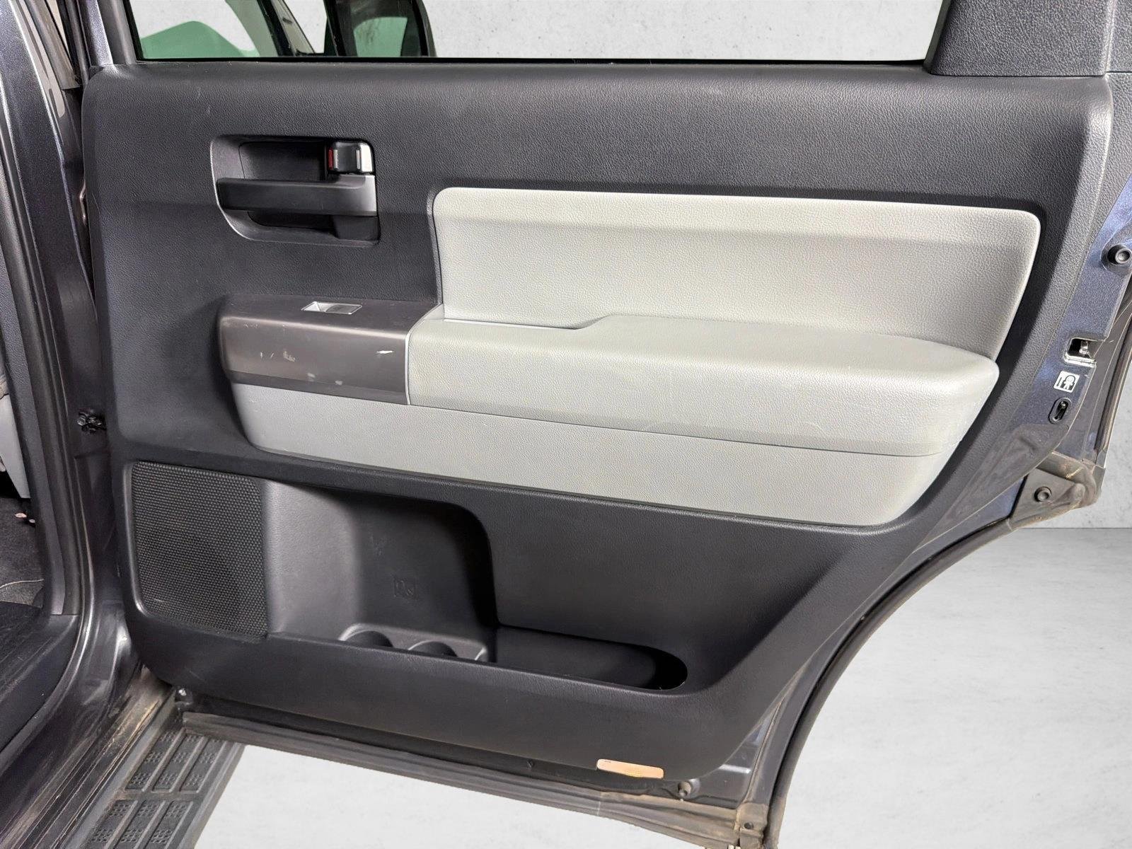 Used 2019 Magnetic Gray Metallic Toyota SR5 image 18