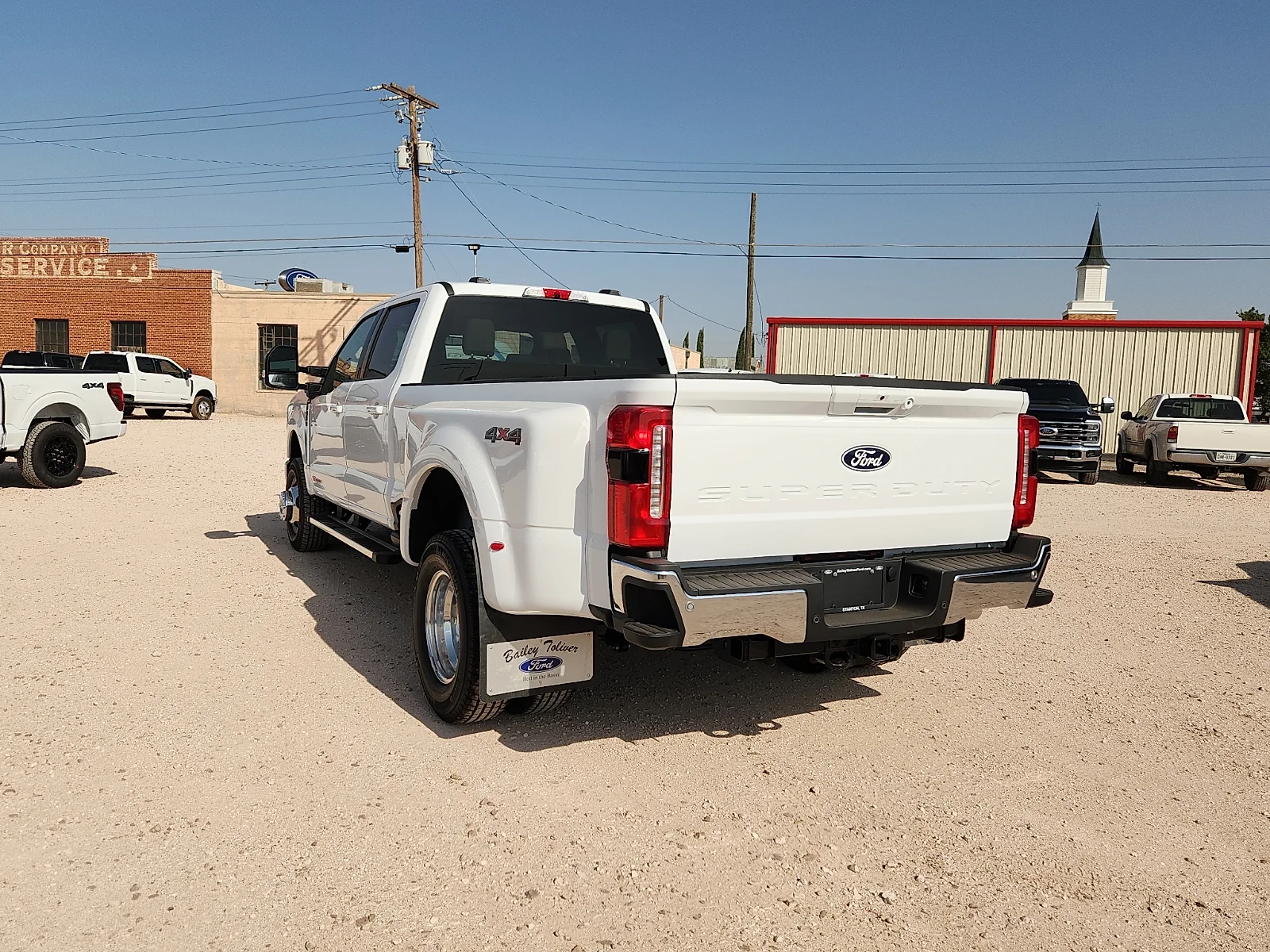 New 2027 Oxford White Ford Lariat image 5
