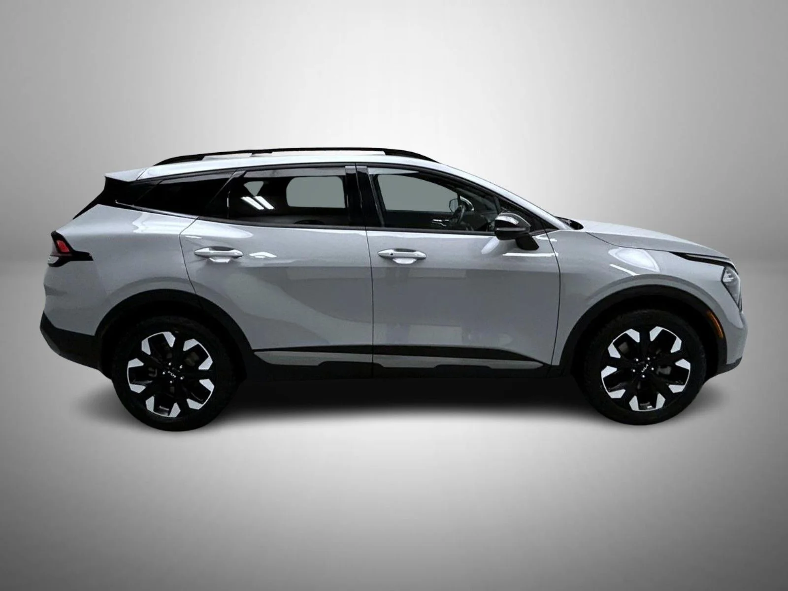 Used 2023 Gray Kia X-Line image 4