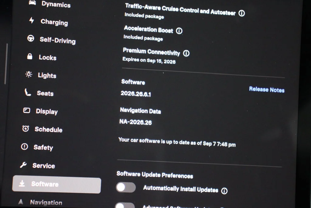 Used 2022 Pearl White Multi-Coat Tesla Long Range image 28
