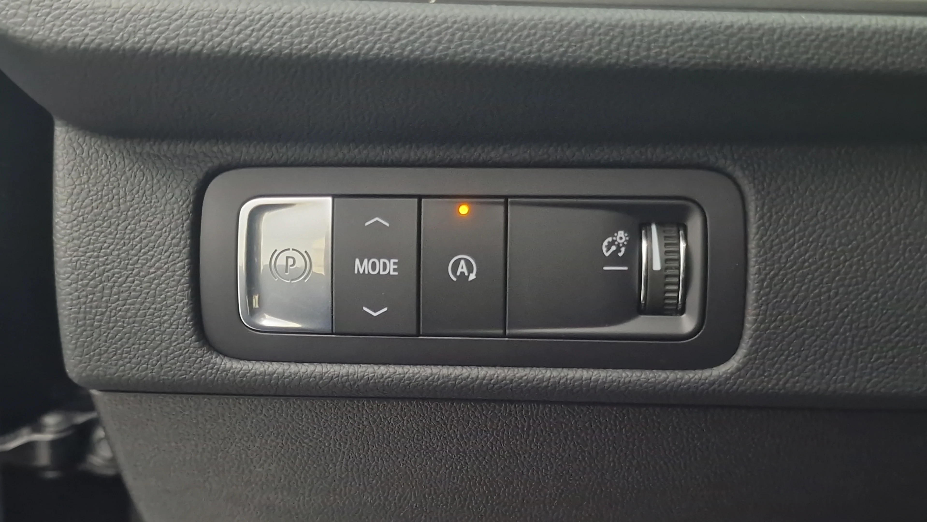 New 2026 Mosaic Black Metallic Chevrolet LT image 24
