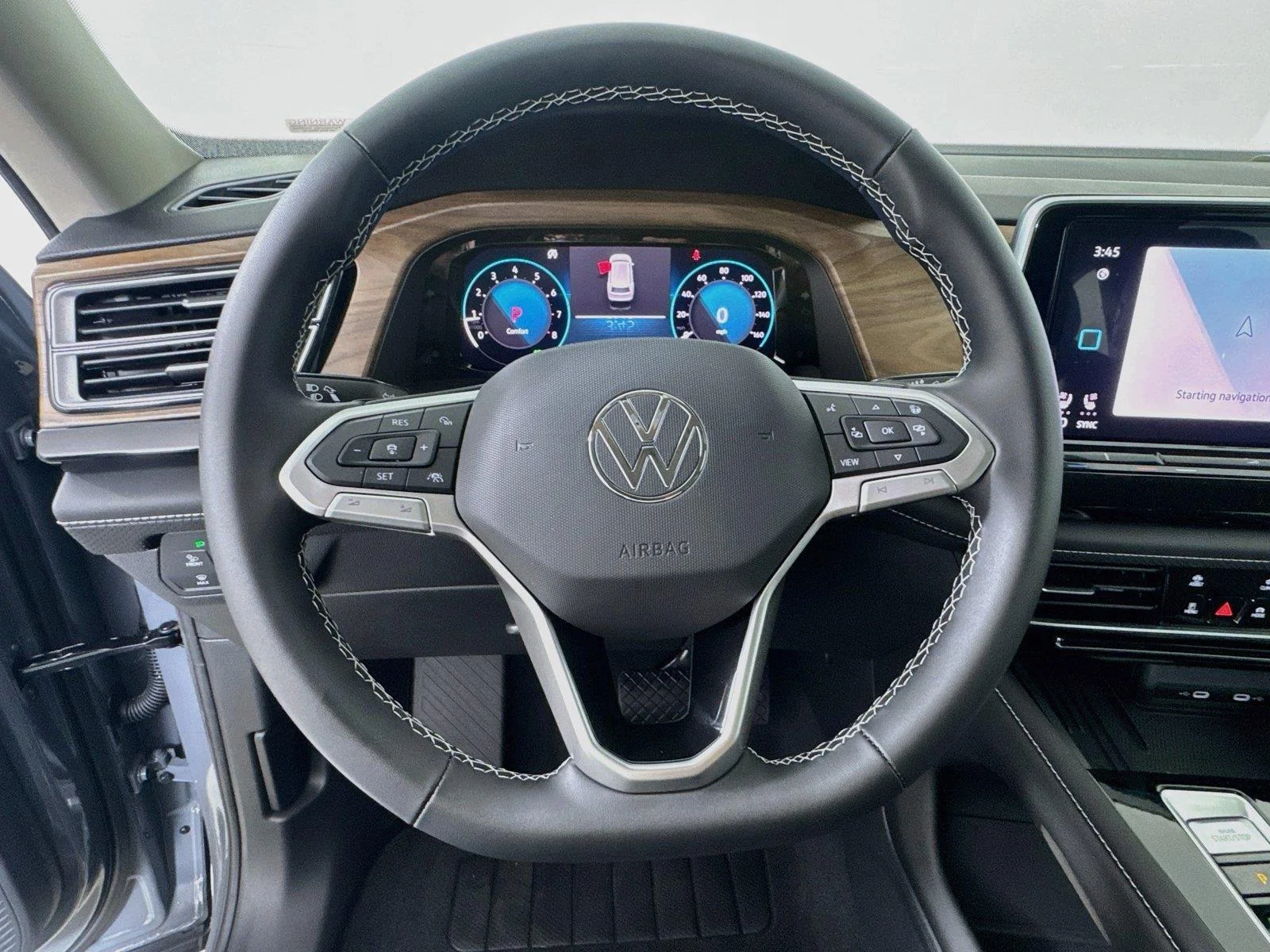New 2026 Pure Gray Volkswagen 2.0T SE w/Technology image 11