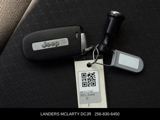Used 2021 Black Jeep Laredo E image 26