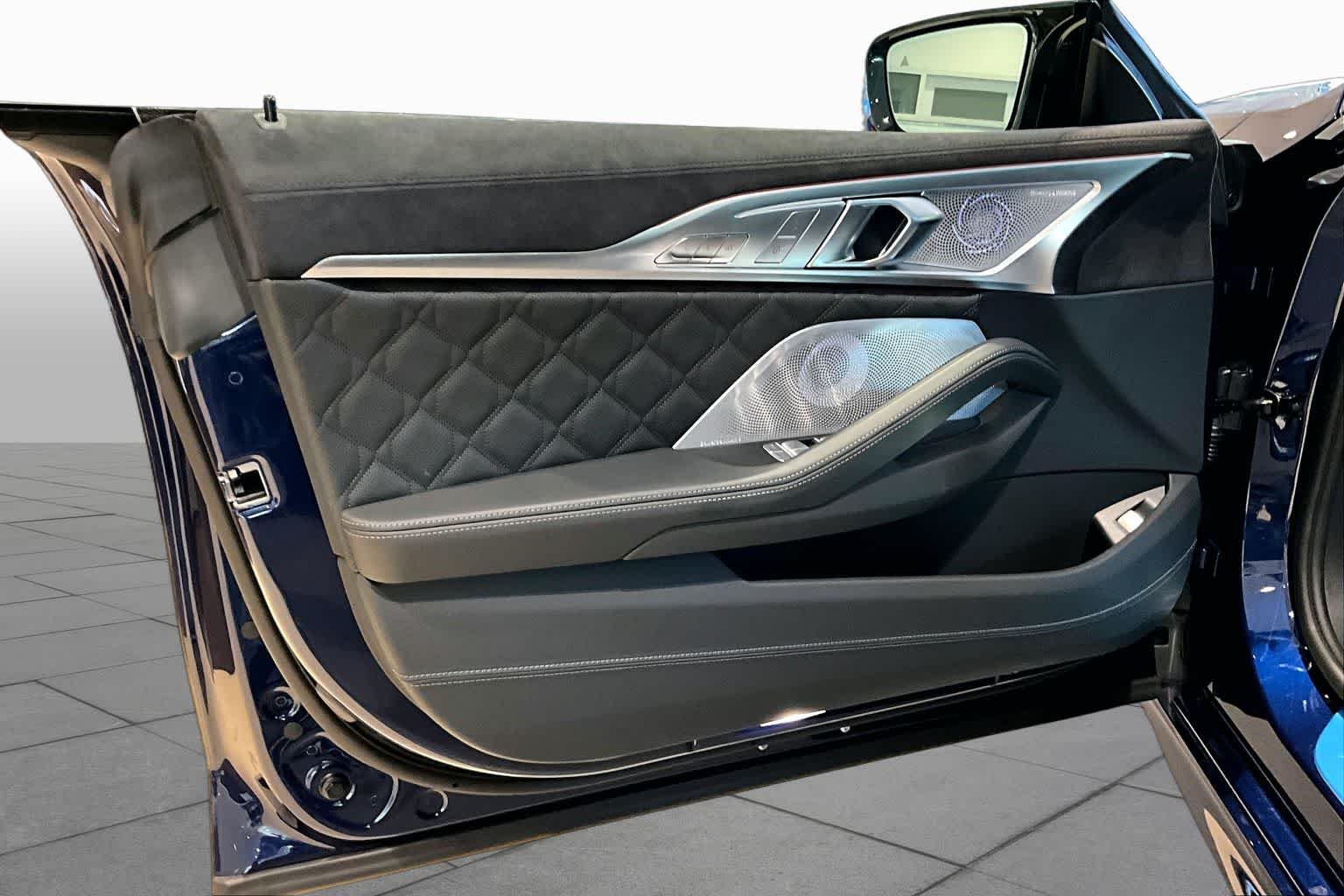 New 2026 Mauritius Blue Metallic BMW M850i image 10