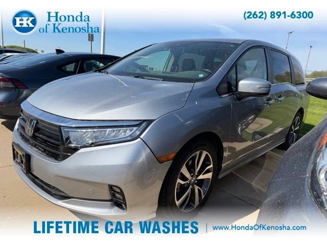 2023 Honda Odyssey Touring's photo