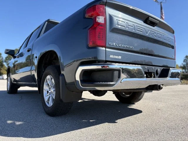 Used 2020 Gray Chevrolet LT image 20