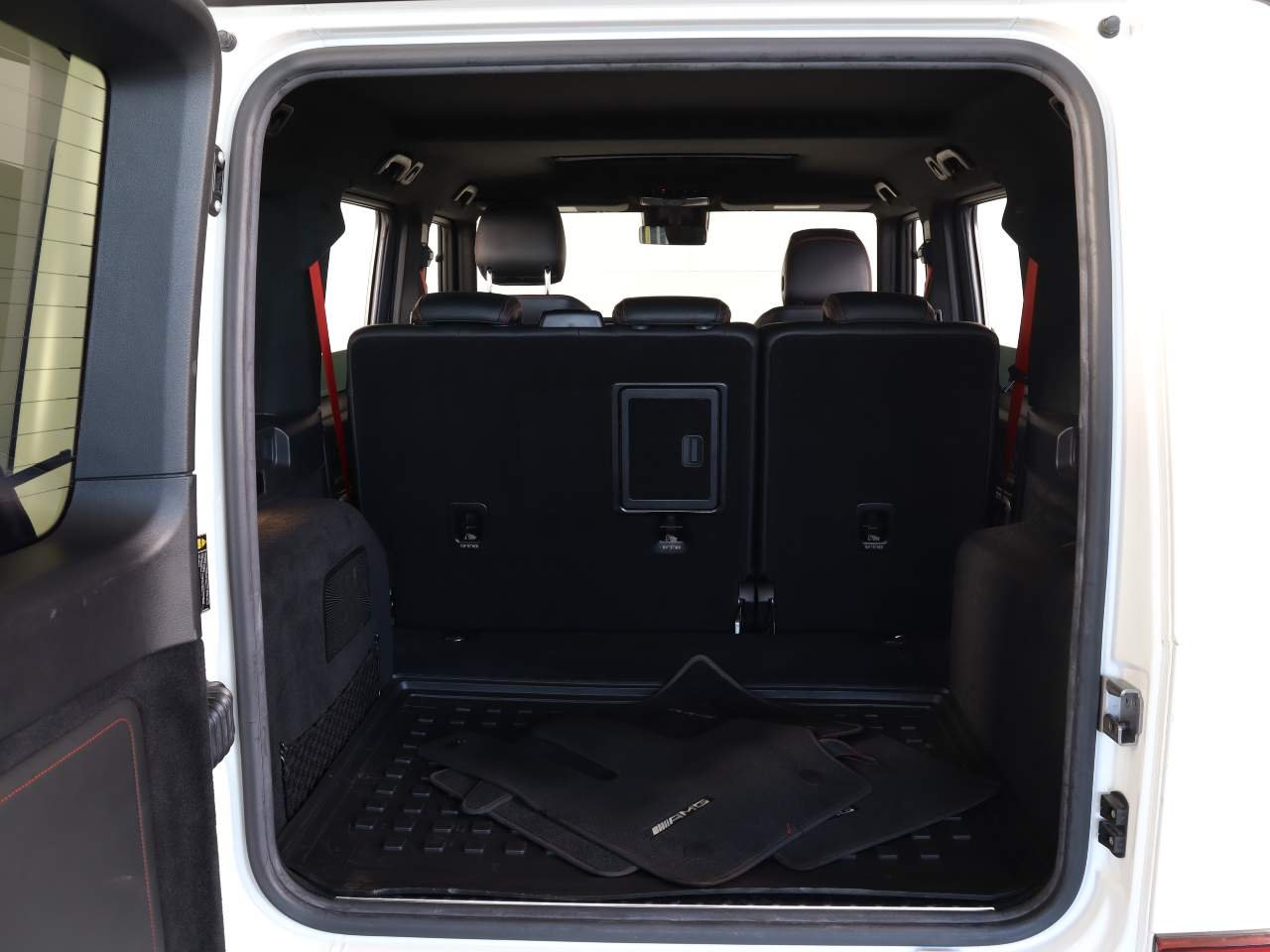 Used 2019 White Mercedes-Benz G 550 image 17