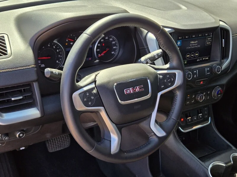 Used 2021 Blue Emerald Metallic GMC SLE image 15