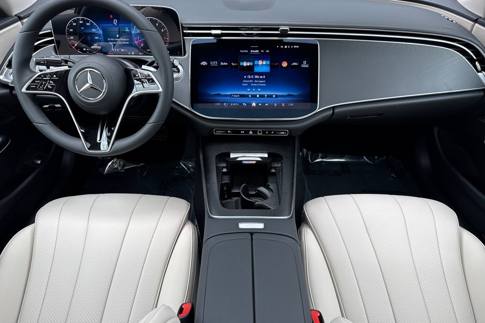 New 2026 Polar White Mercedes-Benz E 350 image 2