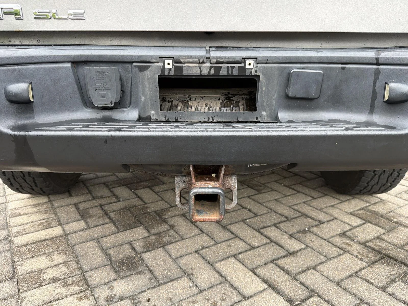Used 2012 STEEL GRAY METALLIC GMC SLE image 31