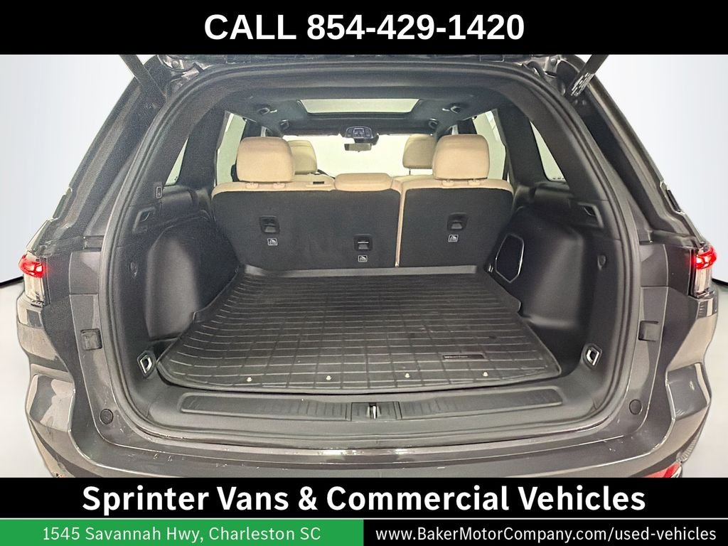 Used 2025 Gray Metallic Jeep Limited image 28
