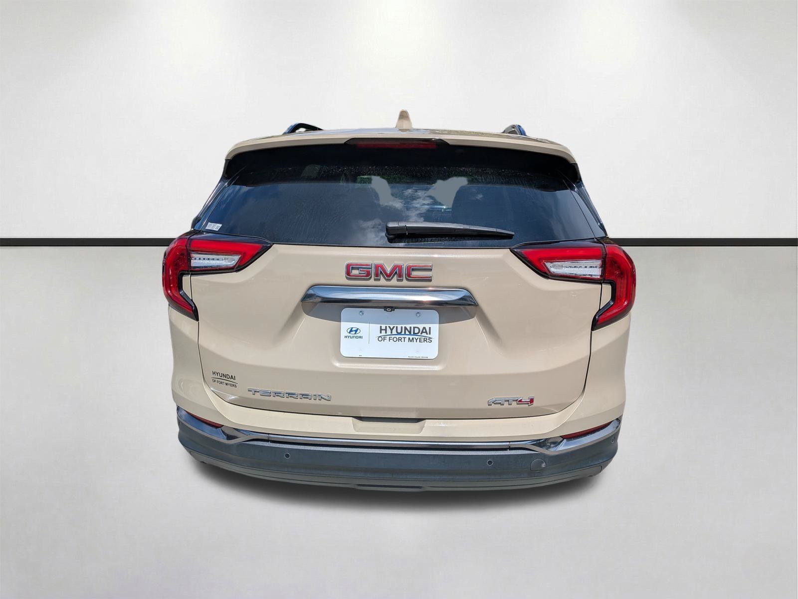 Used 2022 Desert Sand Metallic GMC AT4 image 5