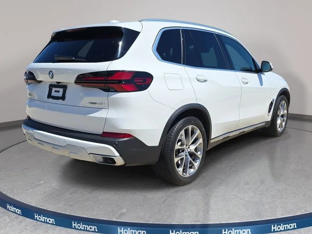 Used 2024 White BMW xDrive40i image 6