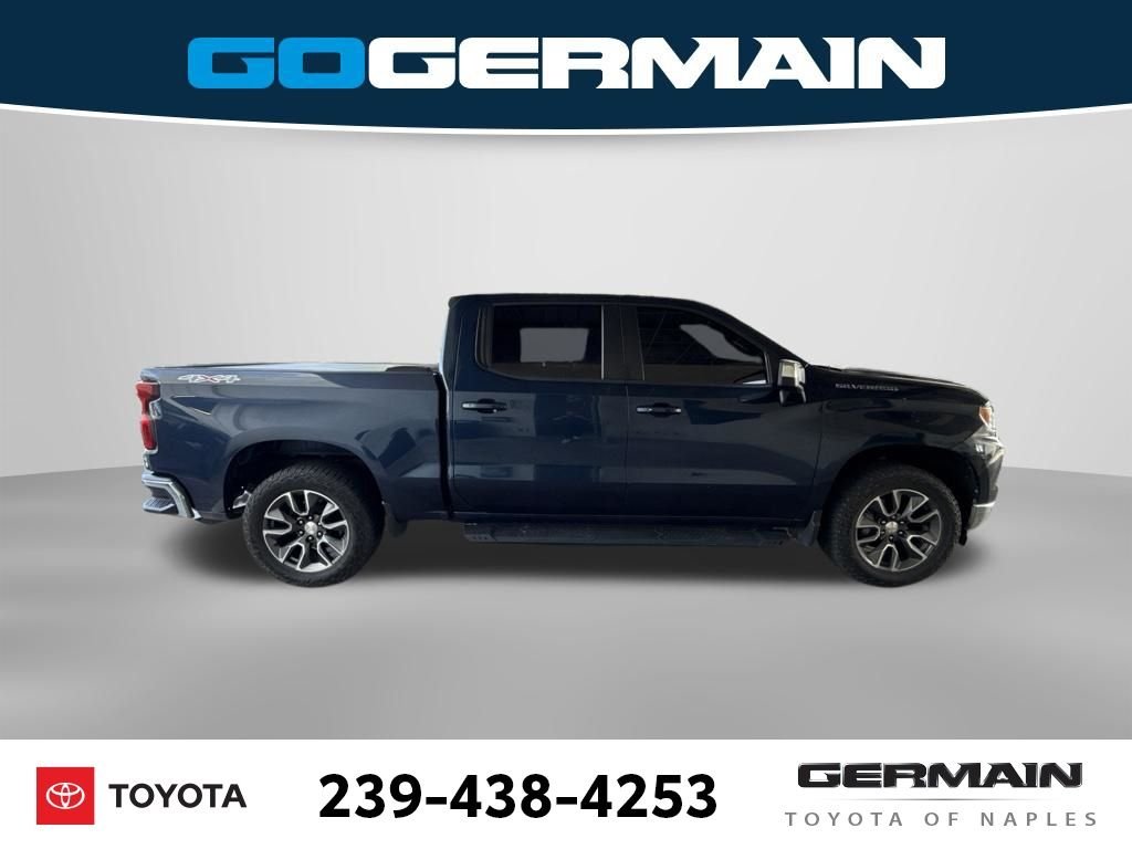 Used 2022 Blue Chevrolet LT image 11