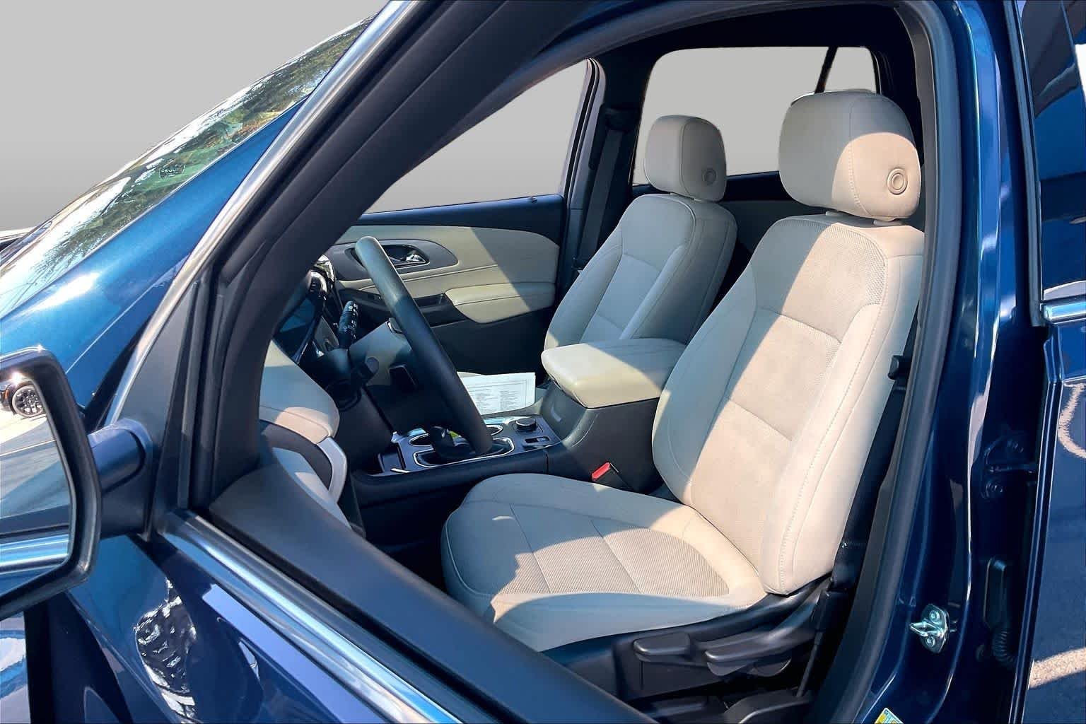 Used 2023 Northsky Blue Metallic Chevrolet LS image 9
