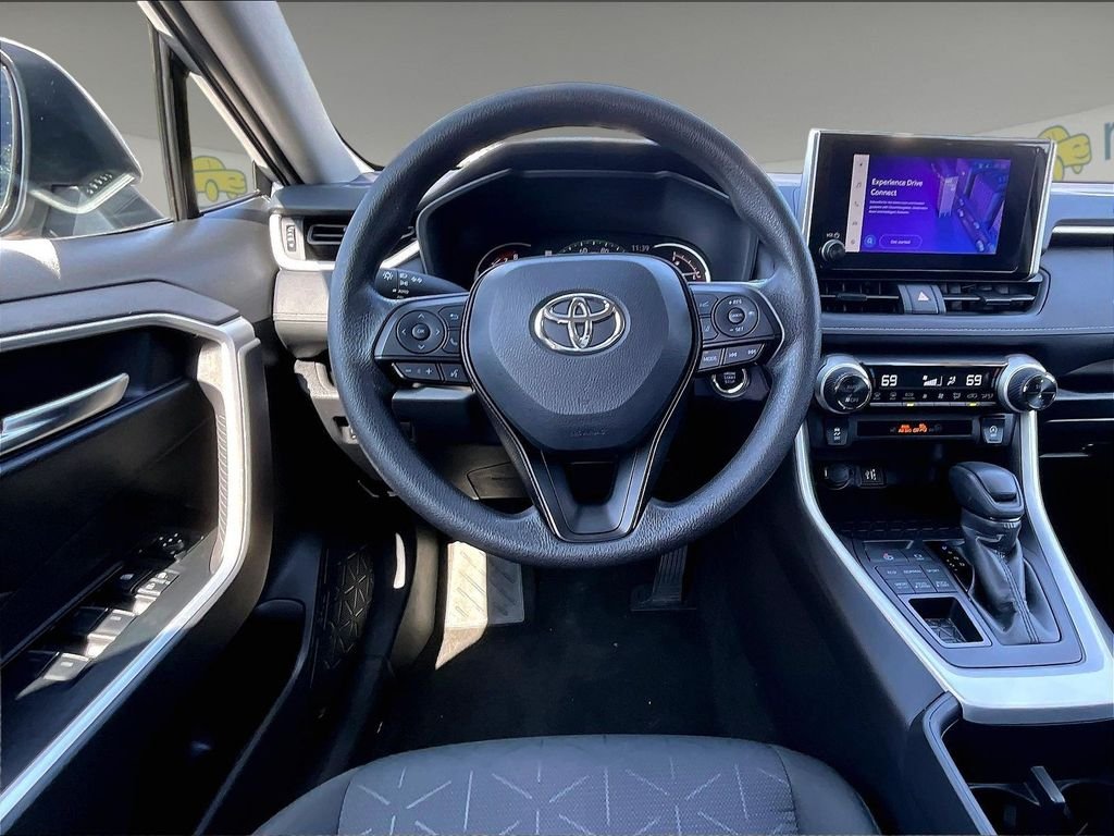 Used 2025 Silver Toyota XLE image 17