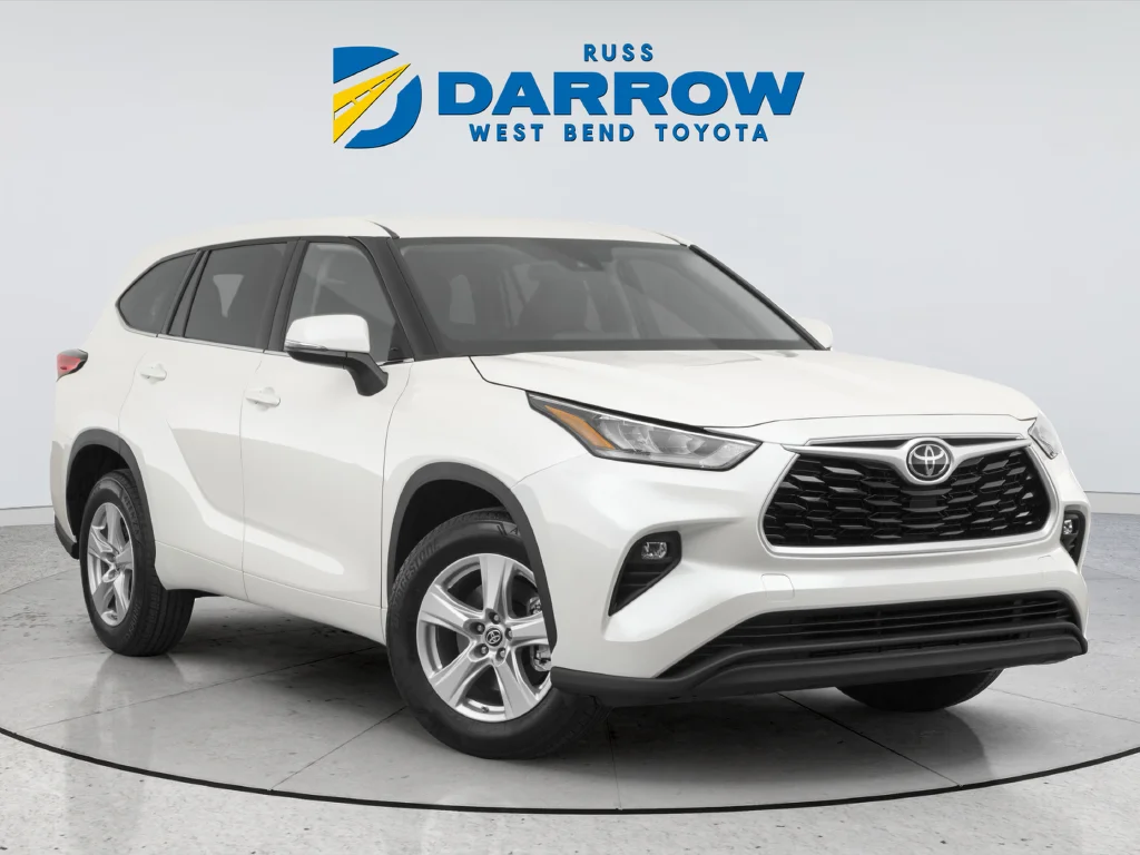 Used 2020 White Toyota XLE image 10