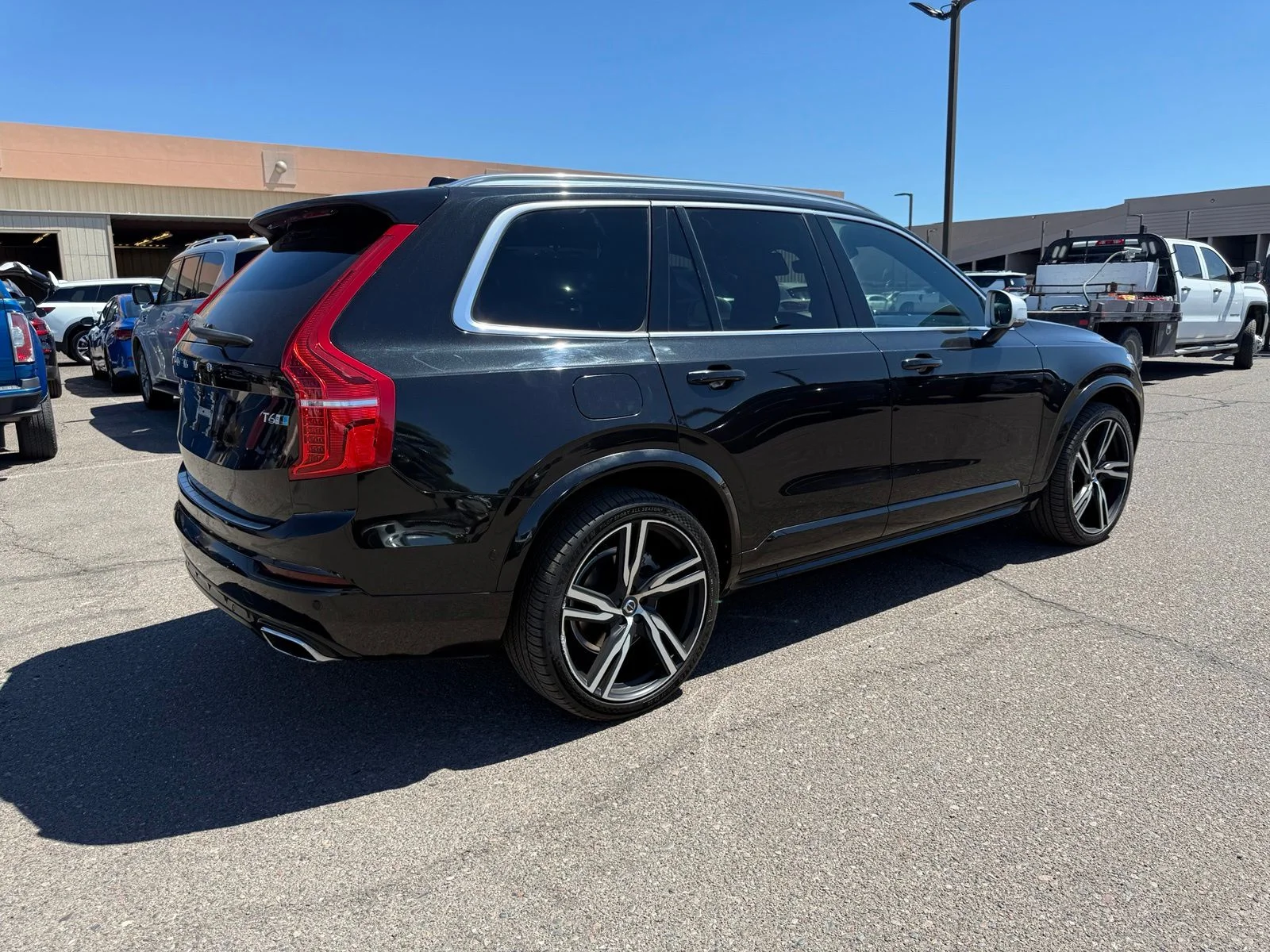 Used 2019 Onyx Black Volvo T6 R-Design image 4