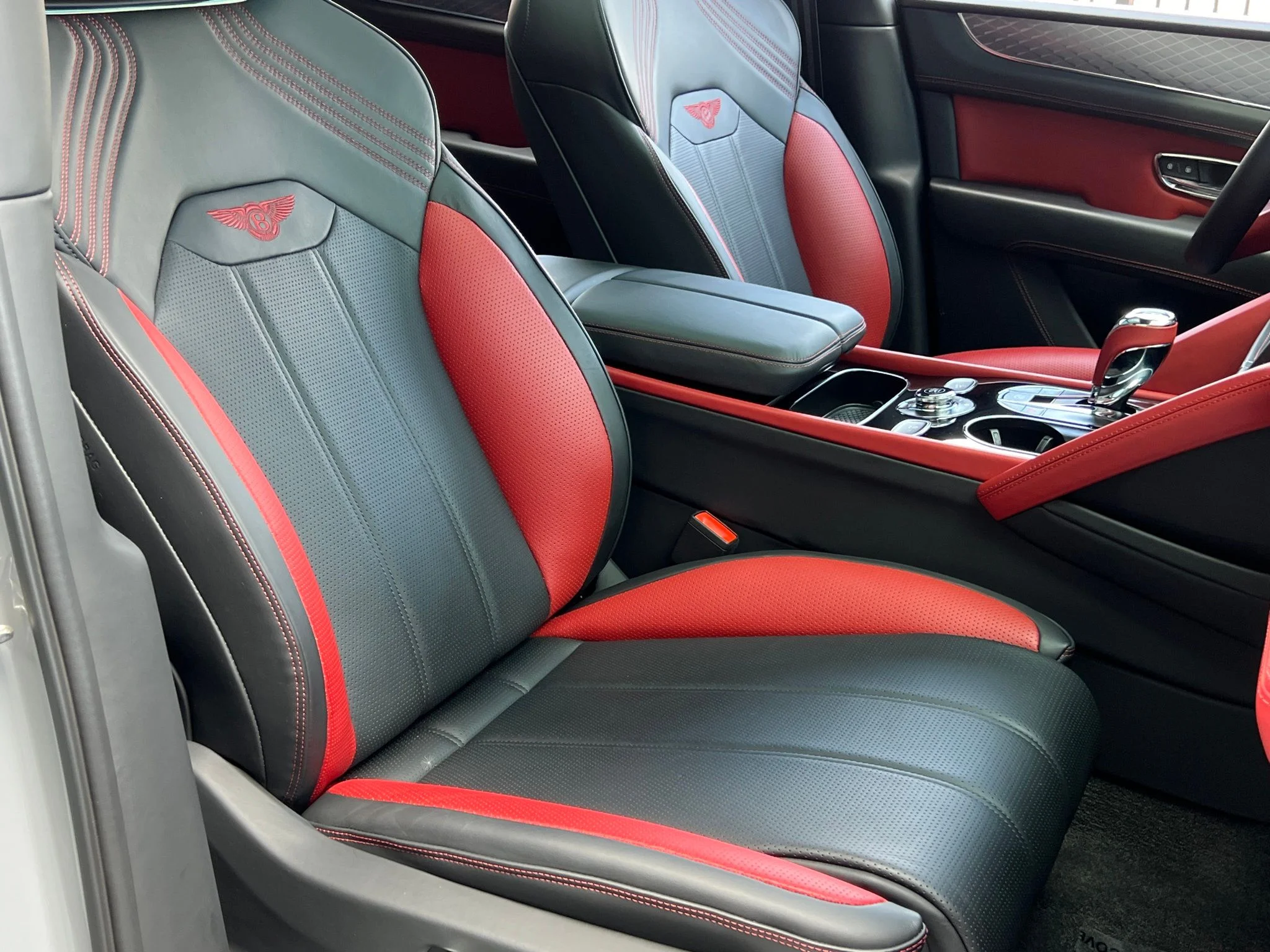 Certified Used 2024  Bentley S image 19