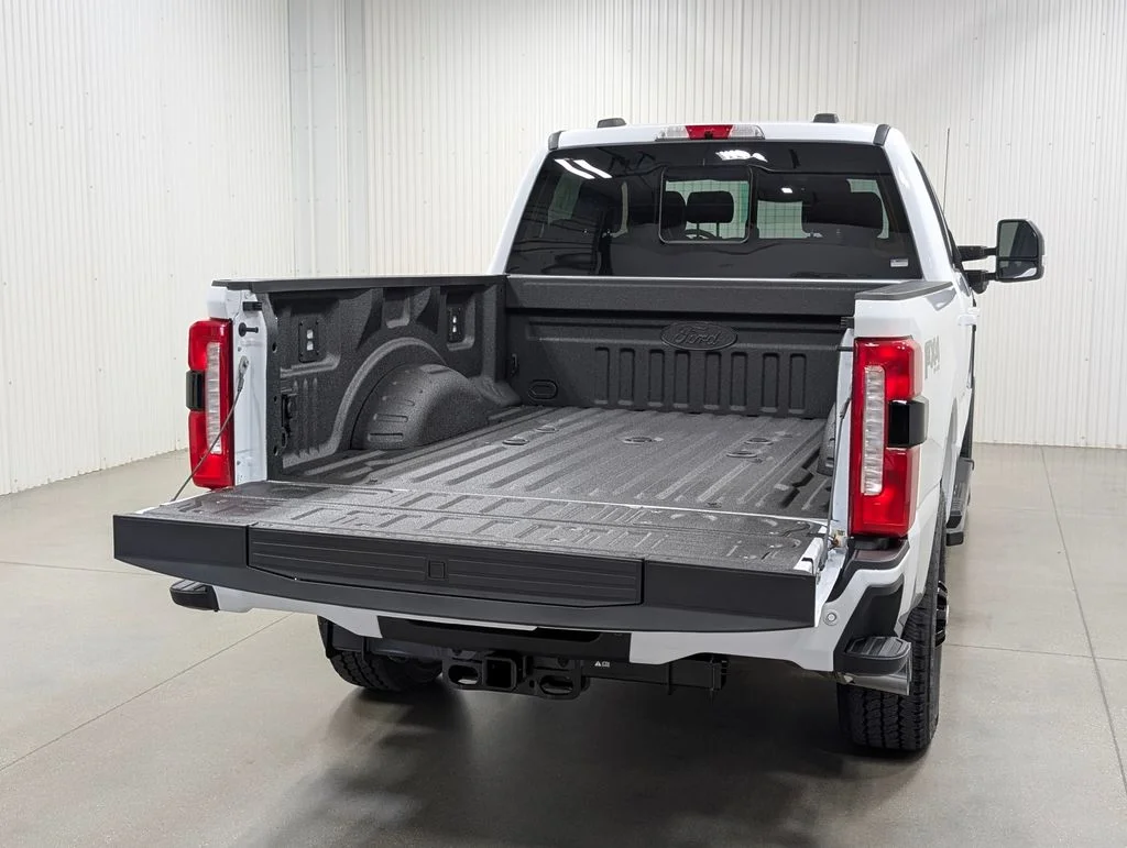 New 2026 Oxford White Ford F-250® Lariat® image 25