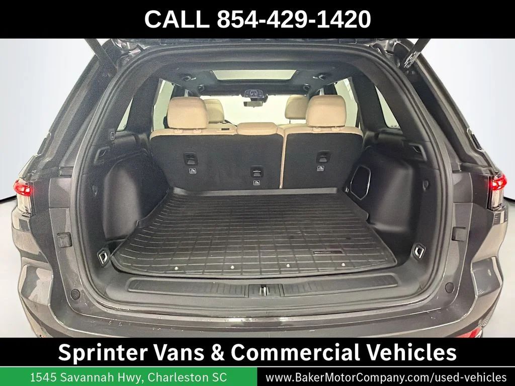 Used 2025 Gray Metallic Jeep Limited image 28