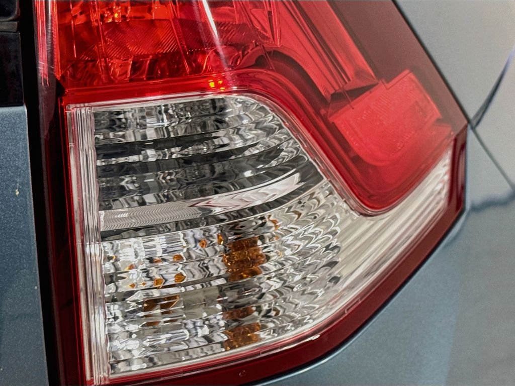 Used 2014 Mountain Air Metallic Honda LX image 36