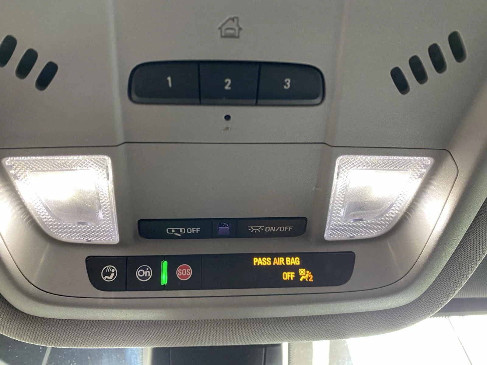Used 2023 Sterling Metallic GMC AT4 image 24