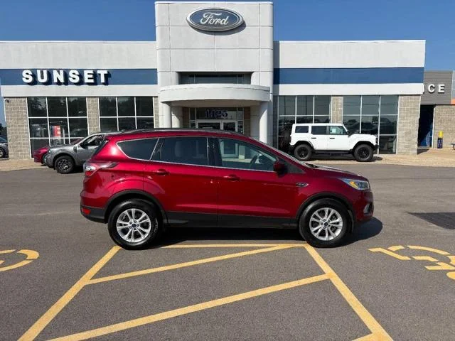 Used 2017 Ruby Red Metallic Tinted Clearcoat Ford  image 2